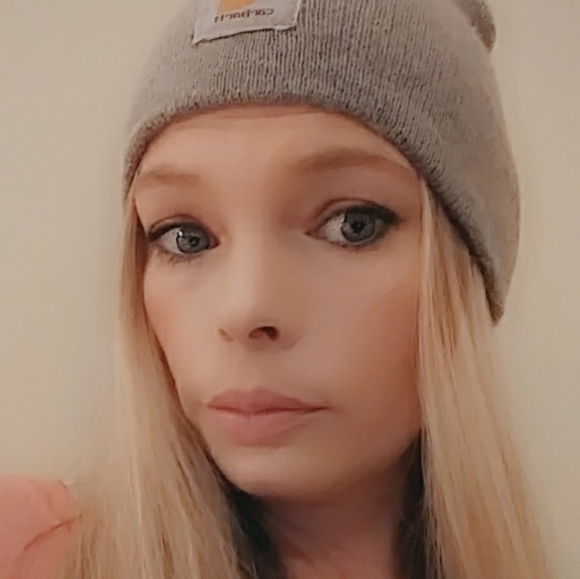 Meet your Posher, Tiffany - Picture 1 of 1